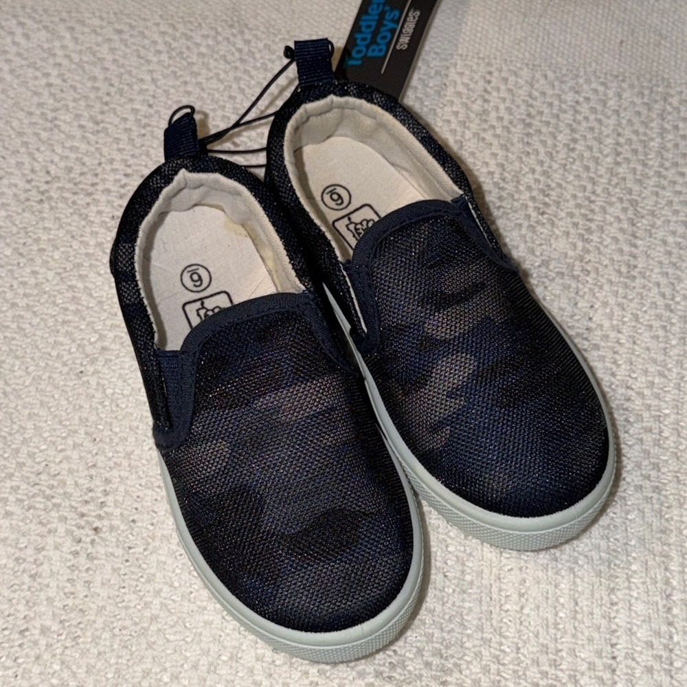 Swiggles Toddler Boys Camo Slip On Sneakers Navy Black Mesh Size 6 NEW